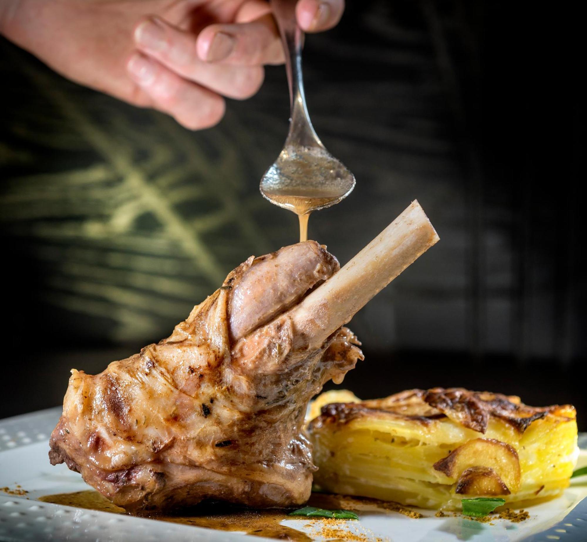 Logis Hotel Restaurant Les 2 Rives - A75, En Bordure De Riviere Banassac Εξωτερικό φωτογραφία