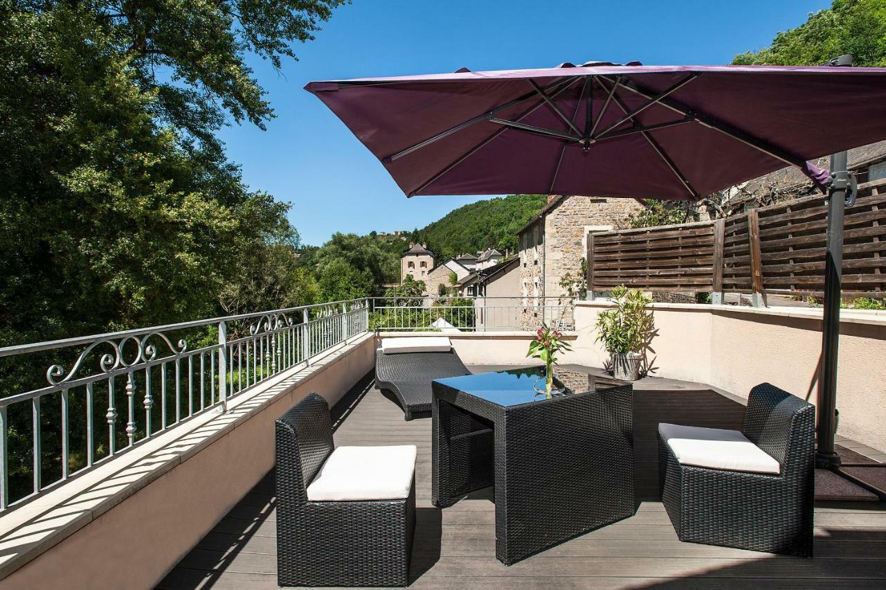 Logis Hotel Restaurant Les 2 Rives - A75, En Bordure De Riviere Banassac Εξωτερικό φωτογραφία